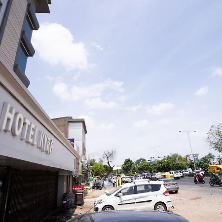 Hotel Kyra Airport Ahmedabad Exterior photo